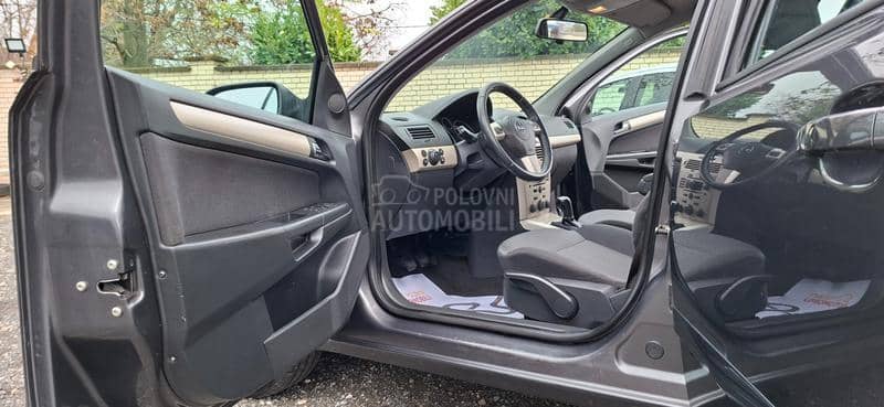 Opel Astra H 1.7 REZERVISA NO