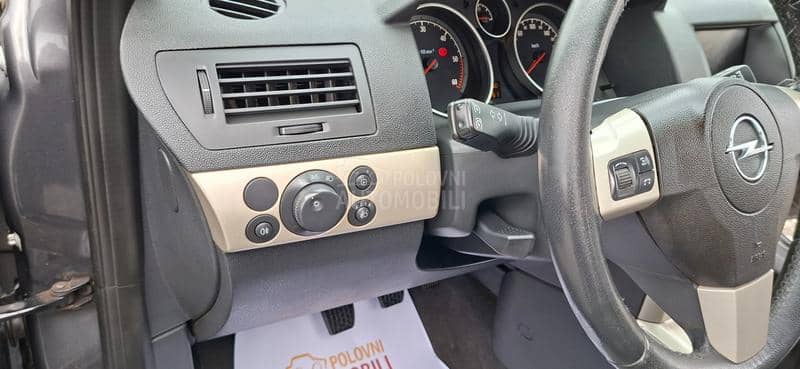 Opel Astra H 1.7 REZERVISA NO