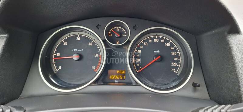 Opel Astra H 1.7 REZERVISA NO
