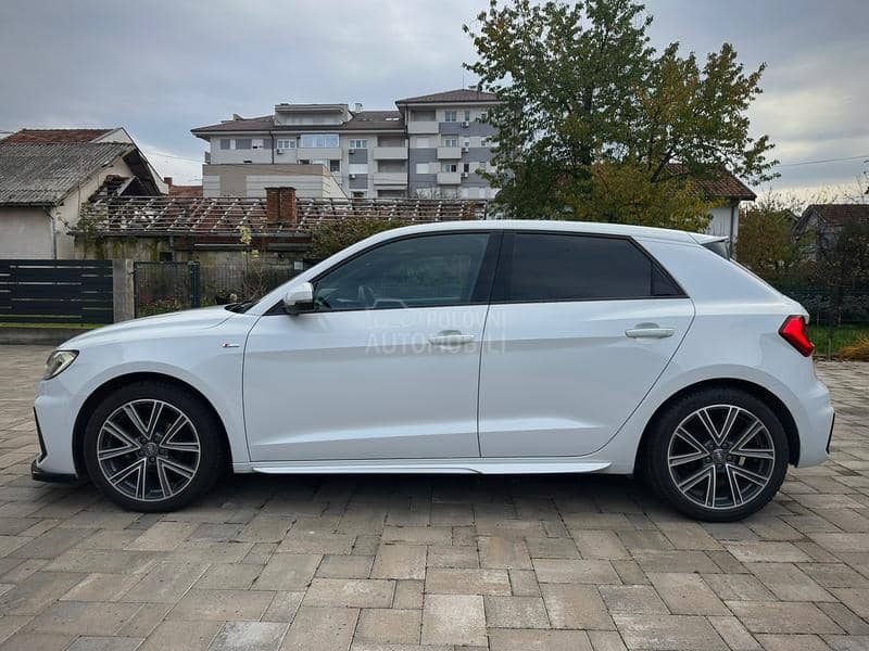 Audi A1 1.0 TFSI S line