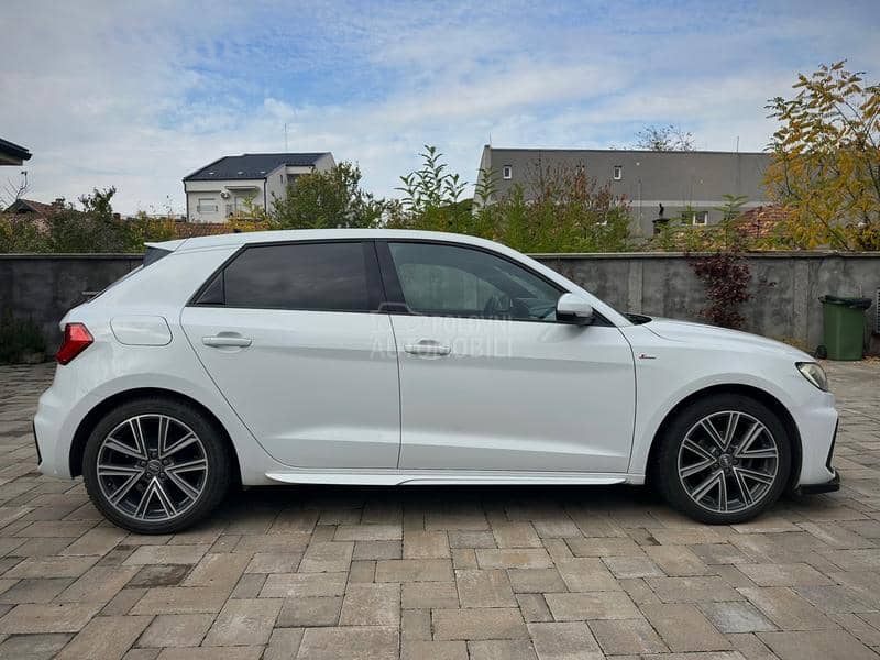 Audi A1 1.0 TFSI S line