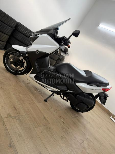 Yamaha X Max 250