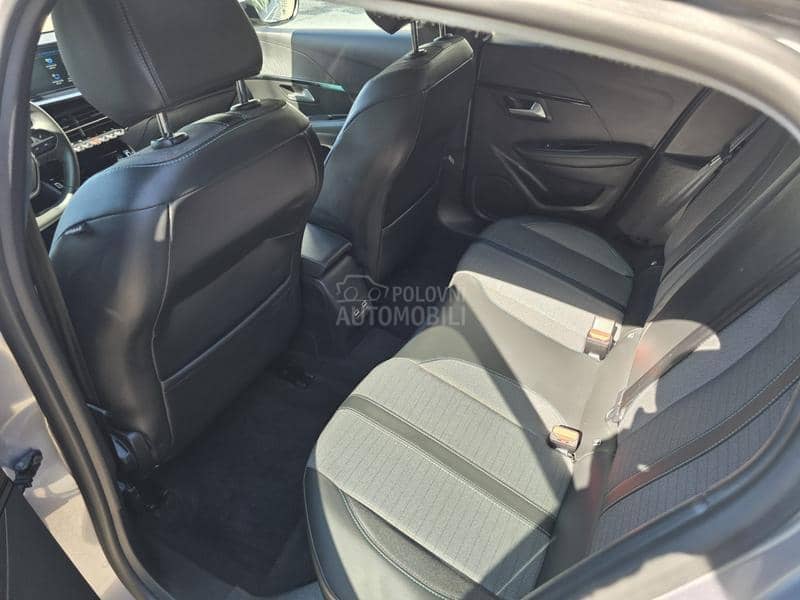 Peugeot 208 1.2 B Allure