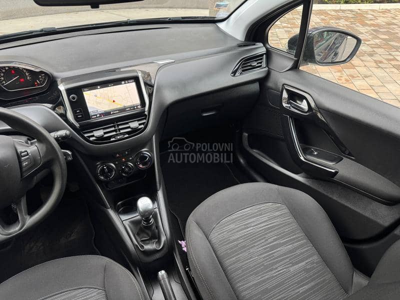 Peugeot 208 BlueHdi 6brz
