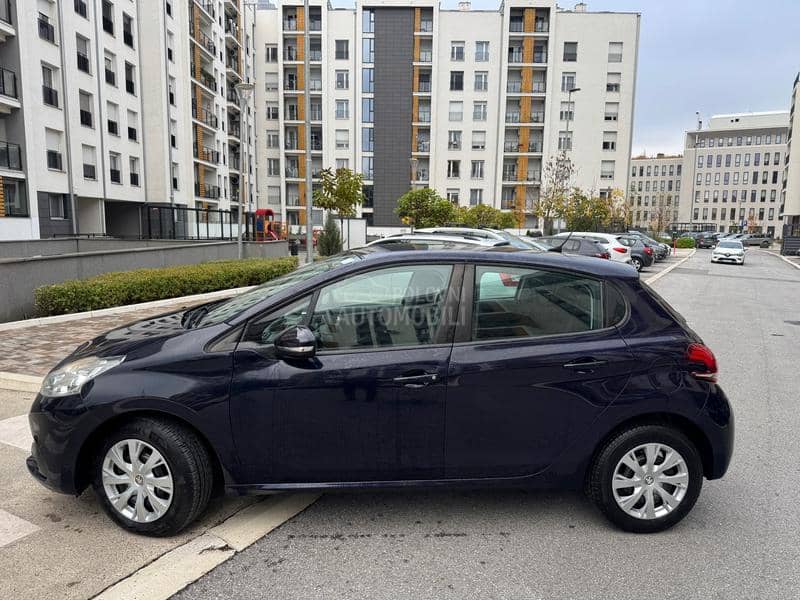 Peugeot 208 BlueHdi 6brz