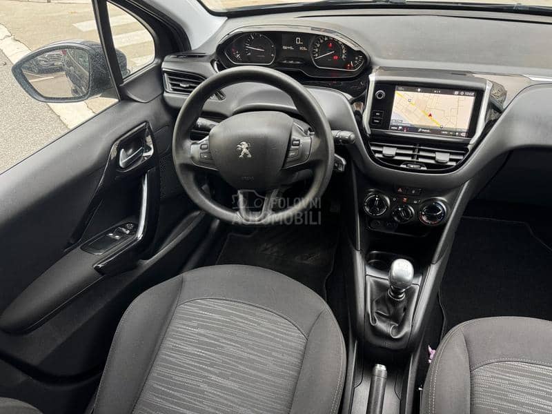 Peugeot 208 BlueHdi 6brz