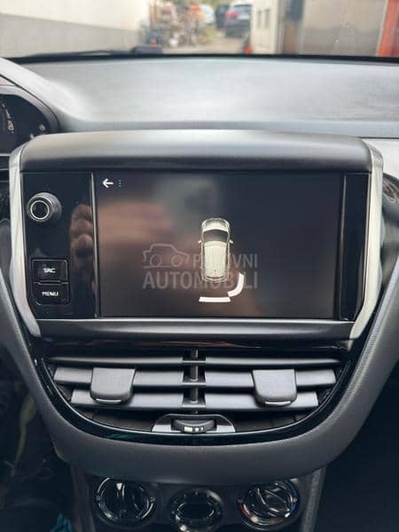 Peugeot 208 BlueHdi 6brz