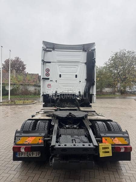 Mercedes Benz 1845 LowLiner