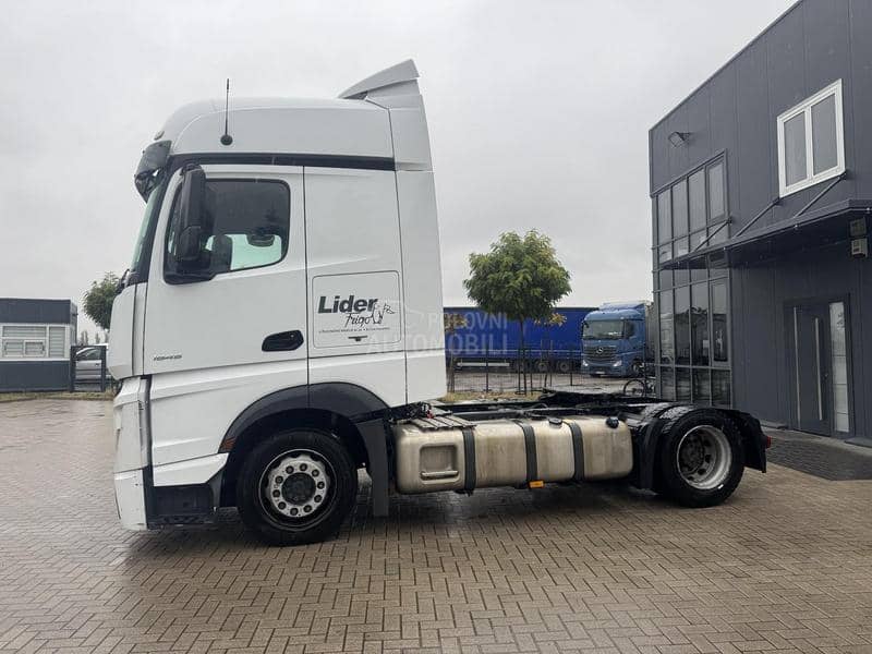 Mercedes Benz 1845 LowLiner