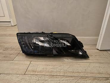 Desni halogeni far za Škoda Octavia od 2017. do 2021. god.