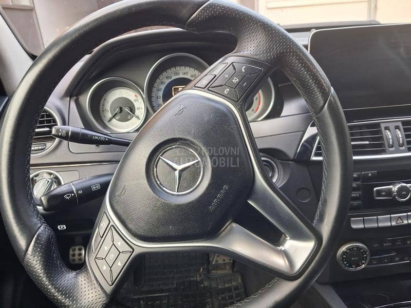 Mercedes Benz C 220 