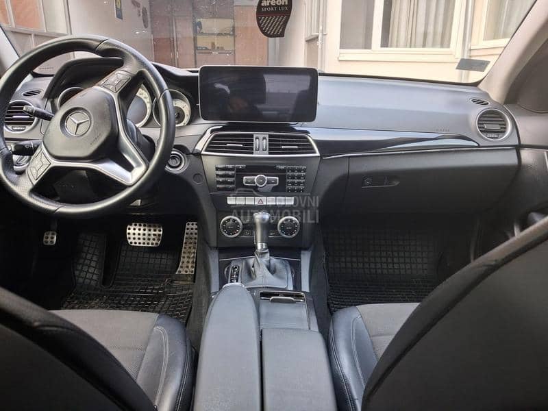 Mercedes Benz C 220 