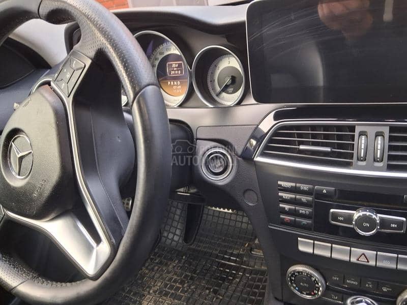 Mercedes Benz C 220 