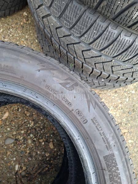 Bridgestone 205/55 R16 Zimska