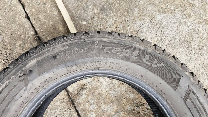 Hankook 205/65 R16 Zimska