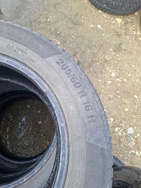 Continental 205/60 R16 Zimska