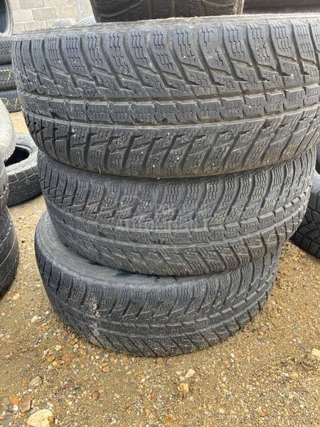 Nokian 225/55 R18 Zimska