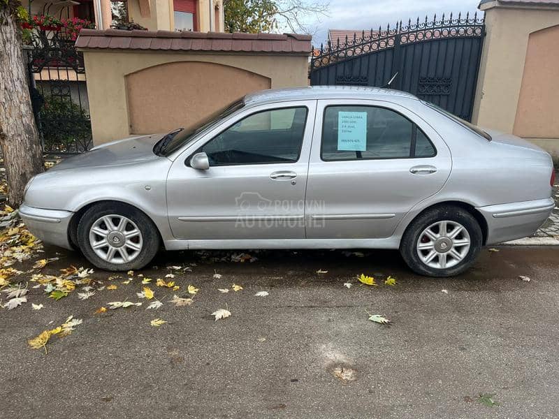 Lancia Lybra 2.4