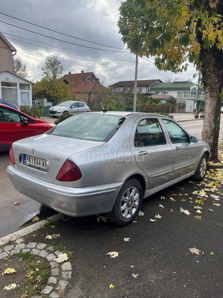 Lancia Lybra 2.4