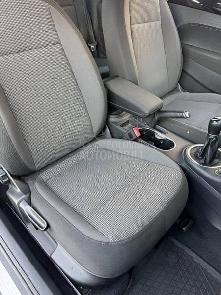 Volkswagen Nova Buba New Beetle 1.6 tdi