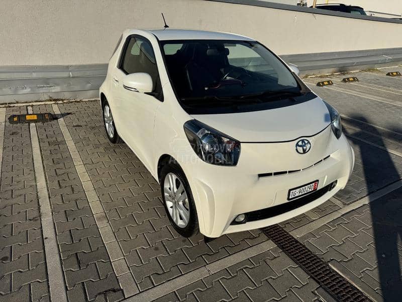 Toyota iQ 1.33i Matik JBL