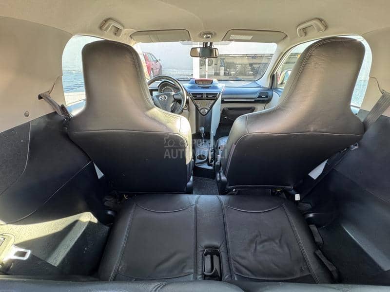 Toyota iQ 1.33i Matik JBL
