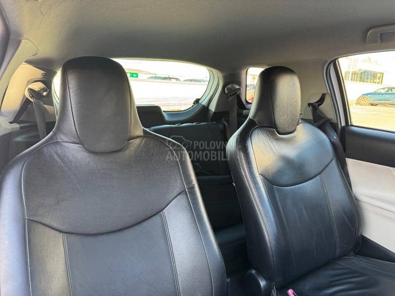 Toyota iQ 1.33i Matik JBL