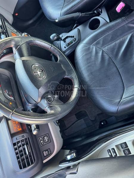 Toyota iQ 1.33i Matik JBL