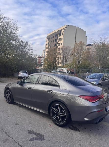 Mercedes Benz CLA 180 AMG
