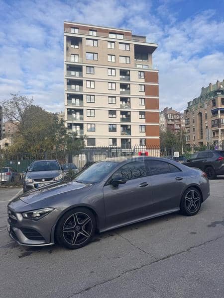 Mercedes Benz CLA 180 AMG