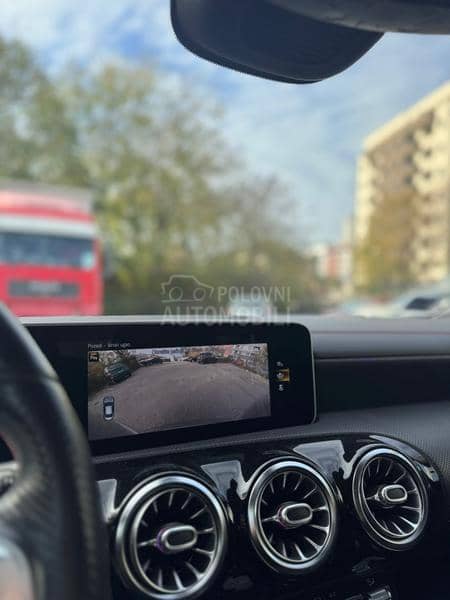 Mercedes Benz CLA 180 AMG