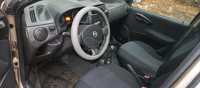Fiat Punto 1.2/8V METAN SADREG