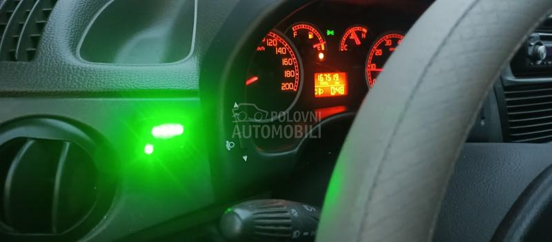 Fiat Punto 1.2/8V METAN SADREG