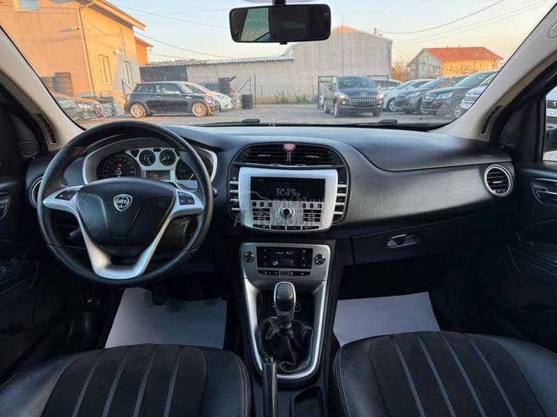 Lancia Delta 1.6 MJET PLATINO CH