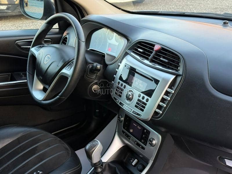 Lancia Delta 1.6 MJET PLATINO CH