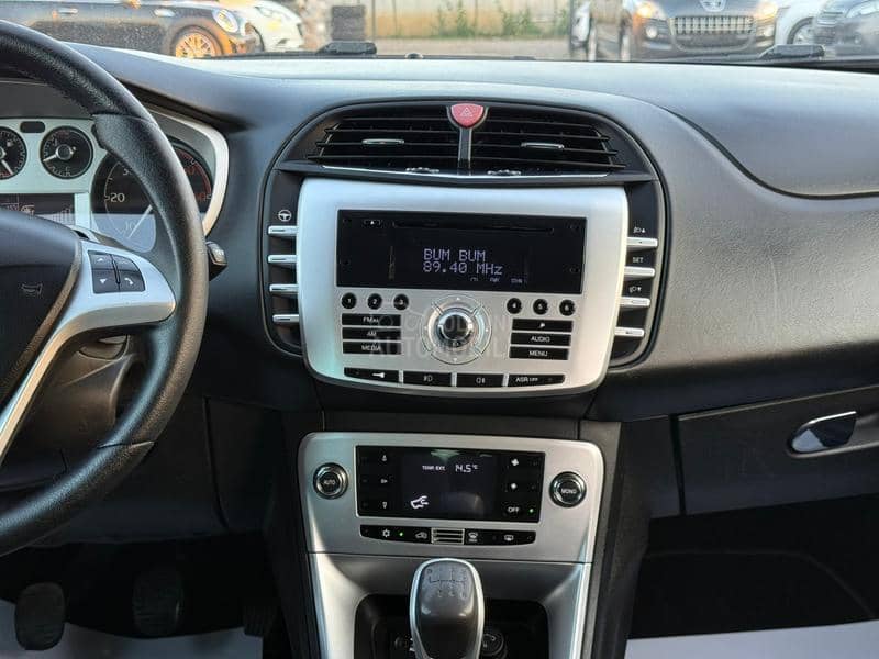 Lancia Delta 1.6 MJET PLATINO CH