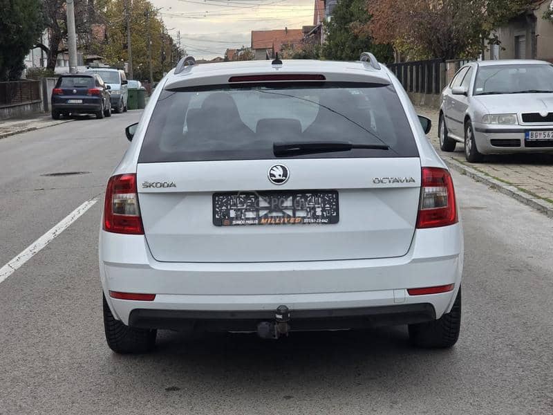 Škoda Octavia DSG FABRIKA