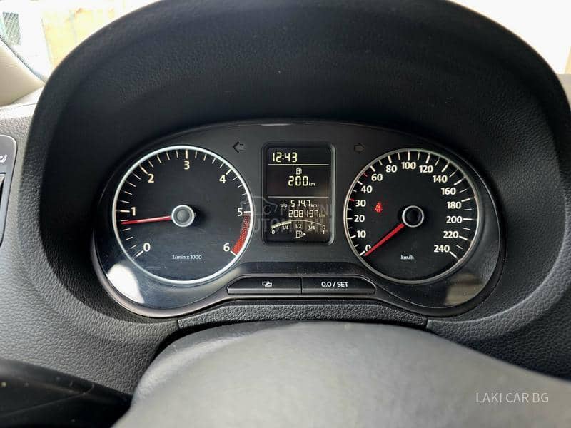 Volkswagen Polo 1.6 TDI 5 vra ta