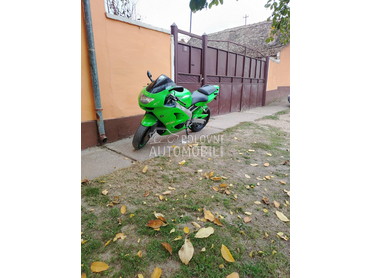 Kawasaki zx6r