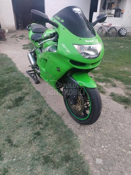 Kawasaki zx6r