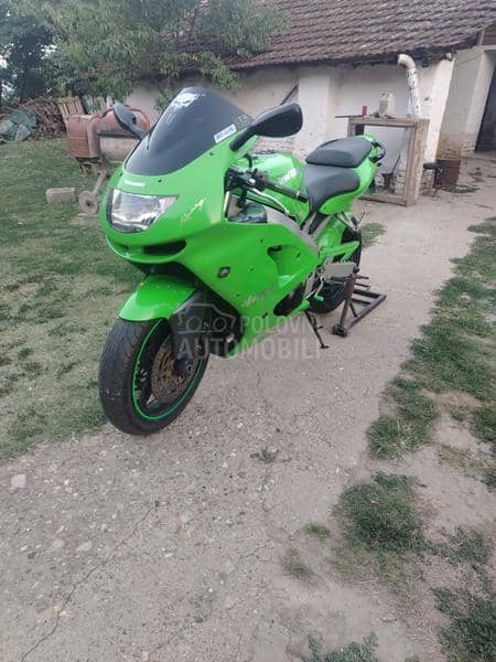 Kawasaki zx6r