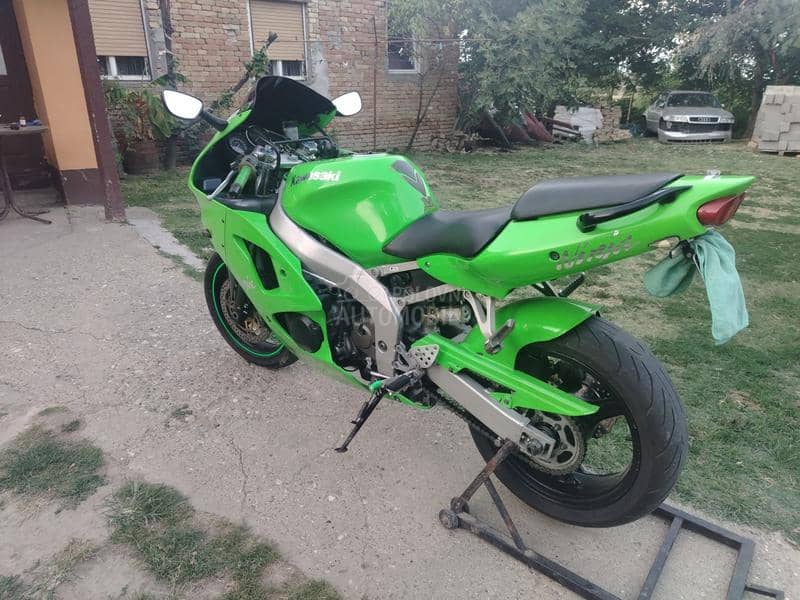 Kawasaki zx6r