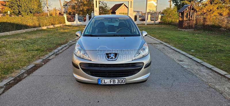 Peugeot 207 1.4b  8v