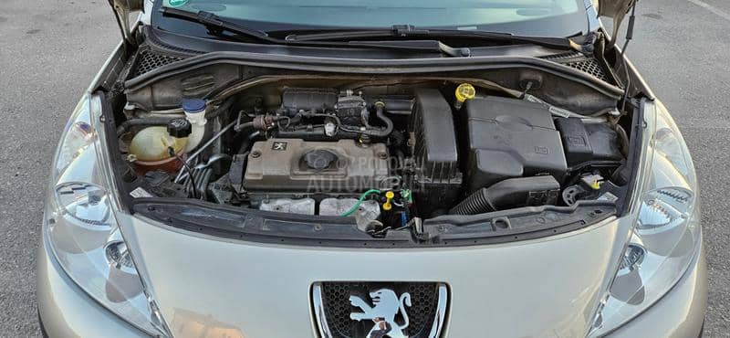 Peugeot 207 1.4b  8v