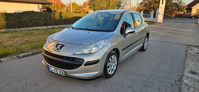 Peugeot 207 1.4b  8v