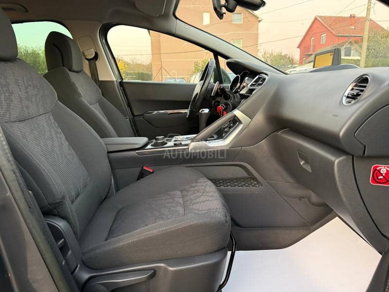 Peugeot 3008 1.6 eHDI NAVl/AUTO