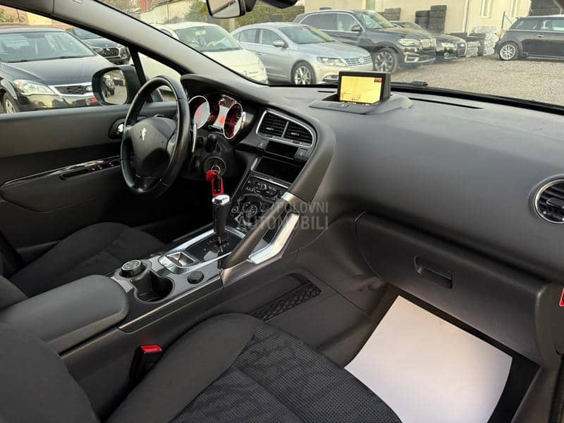 Peugeot 3008 1.6 eHDI NAVl/AUTO