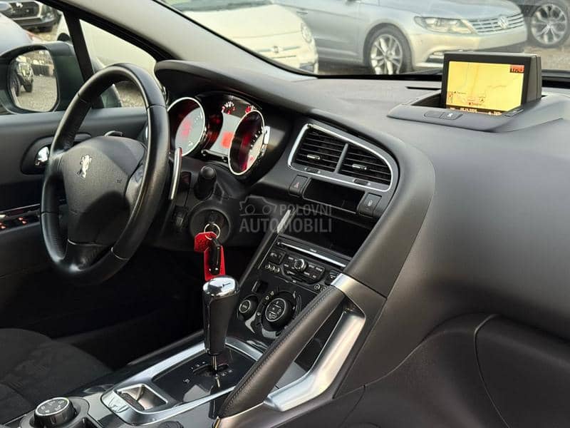 Peugeot 3008 1.6 eHDI NAVl/AUTO