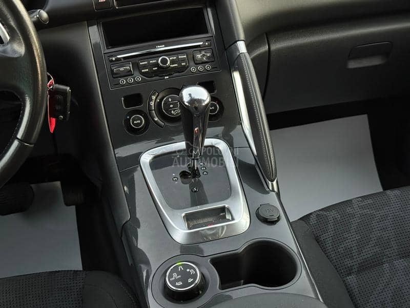 Peugeot 3008 1.6 eHDI NAVl/AUTO