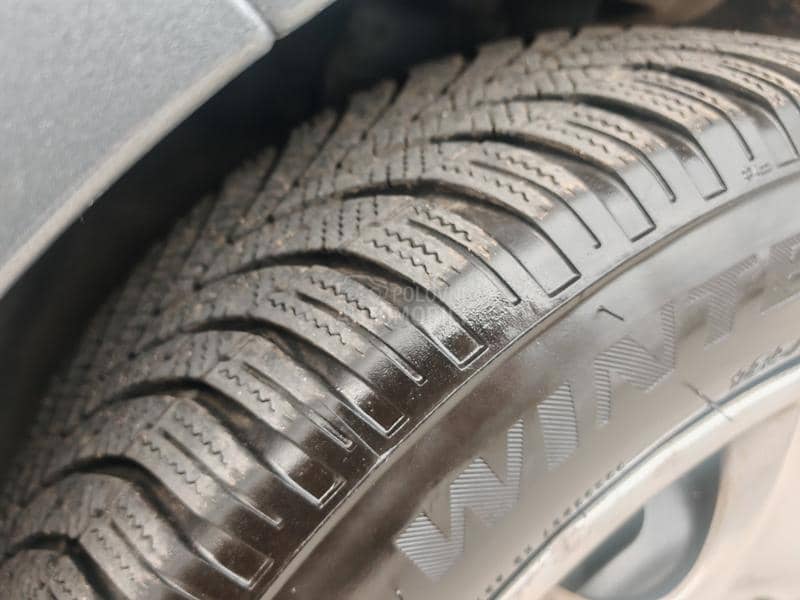 Peugeot 207 1.6hdi CH